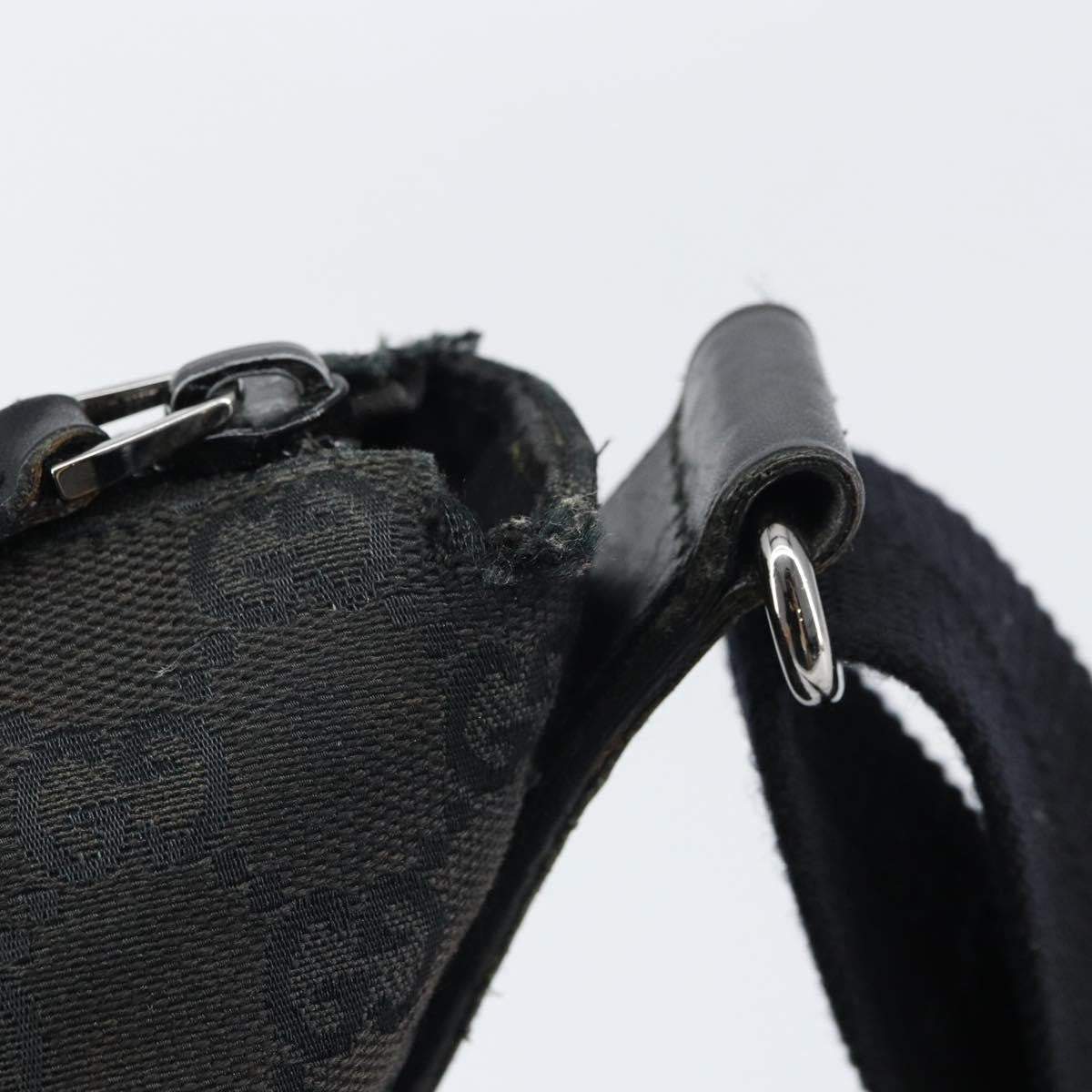 Gucci Zip Messenger Bag Gg Canvas With Perforated Leather Black Canvas Shoulder Bag Bag (Pre-Owned)