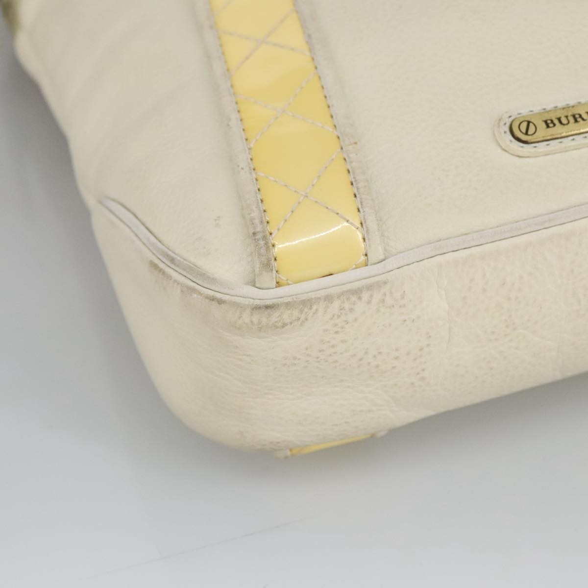 Burberry Vintage Shoulder Bag Leather White Leather Shoulder Bag