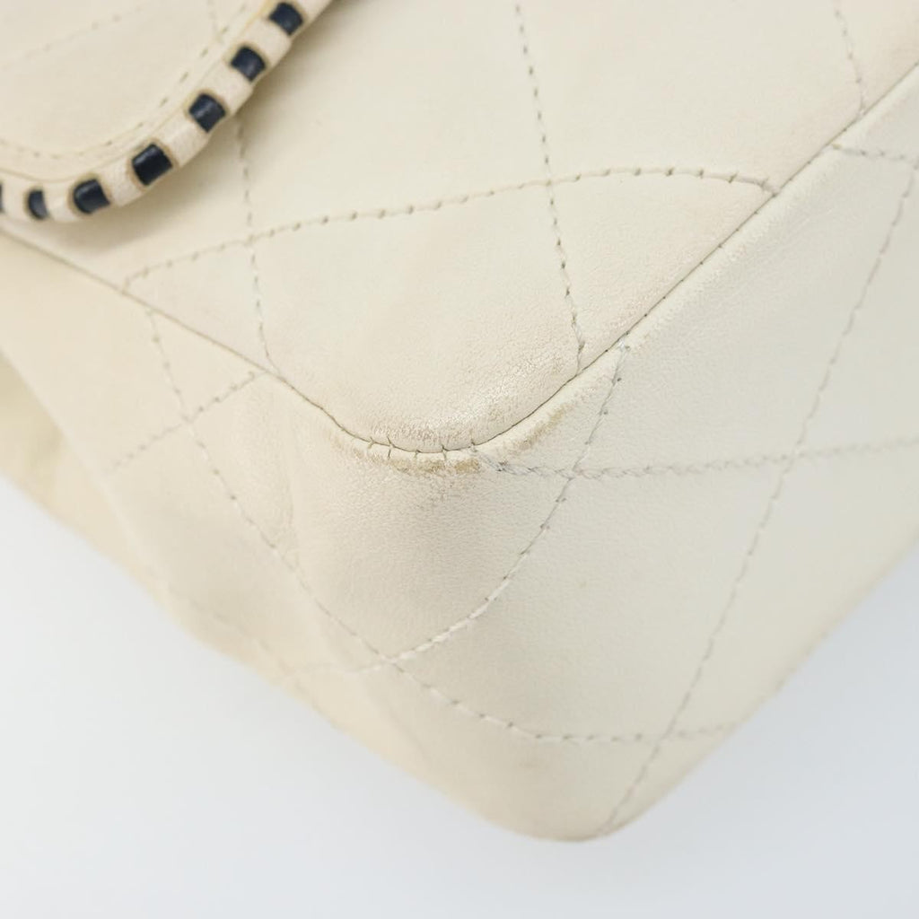 Chanel Vintage Punched Edge Classic Single Flap Bag Quilted Lambskin White Leather Shoulder Bag Bag
