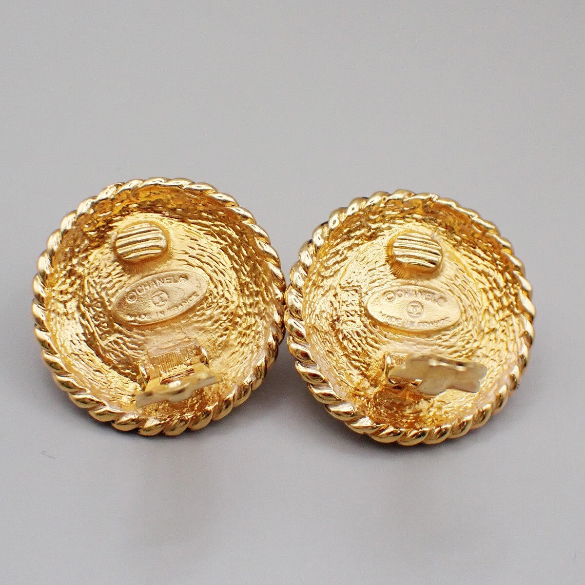 Chanel Vintage Round Chain Clip-On Earrings Metal With Faux Pearl Gold Gold_Plated Earrings Jewelry