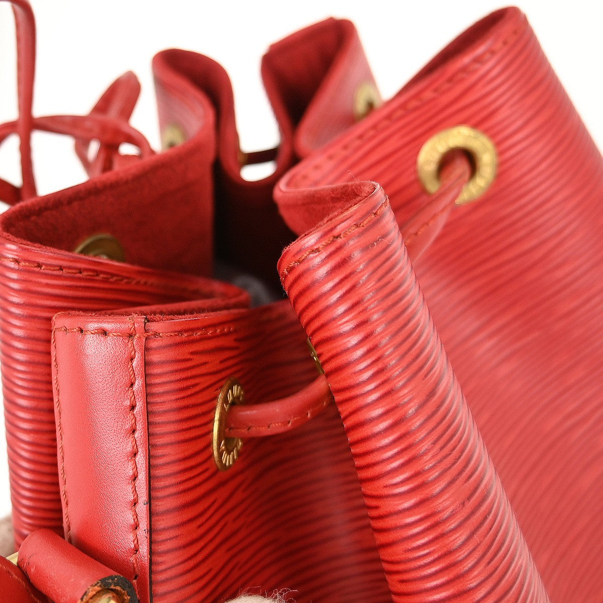 Louis Vuitton Noe Handbag Epi Leather Red Leather Shoulder Bag