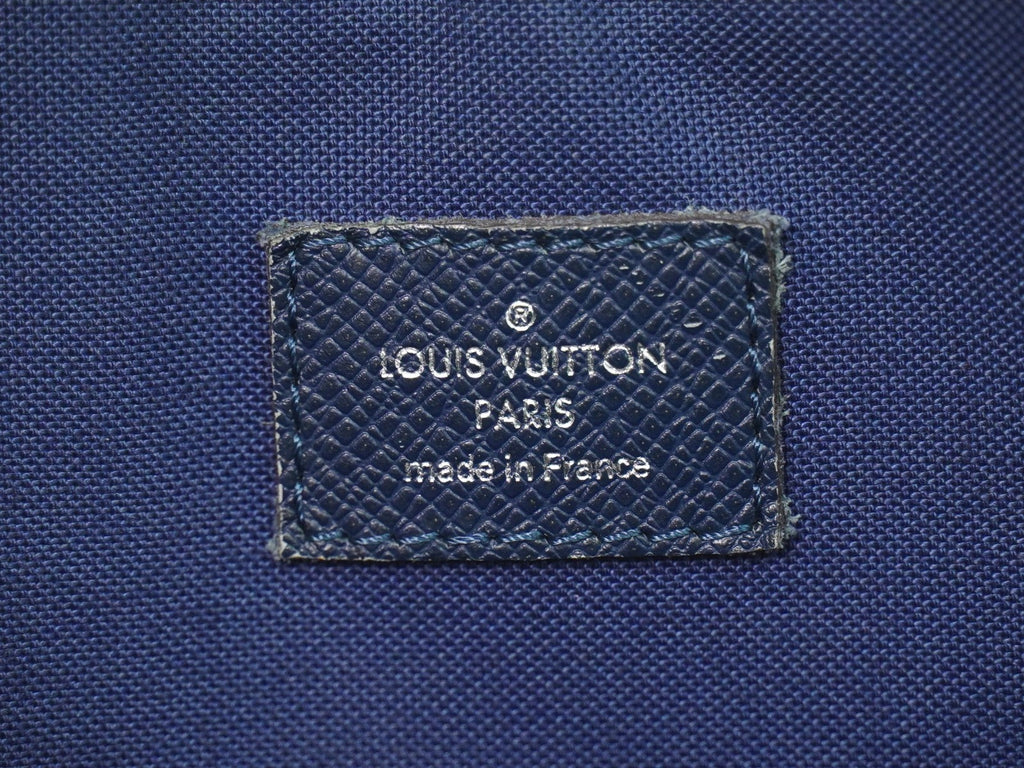 Louis Vuitton Porte-Documents Business Bag Taiga Leather Navy Leather Briefcase Bag
