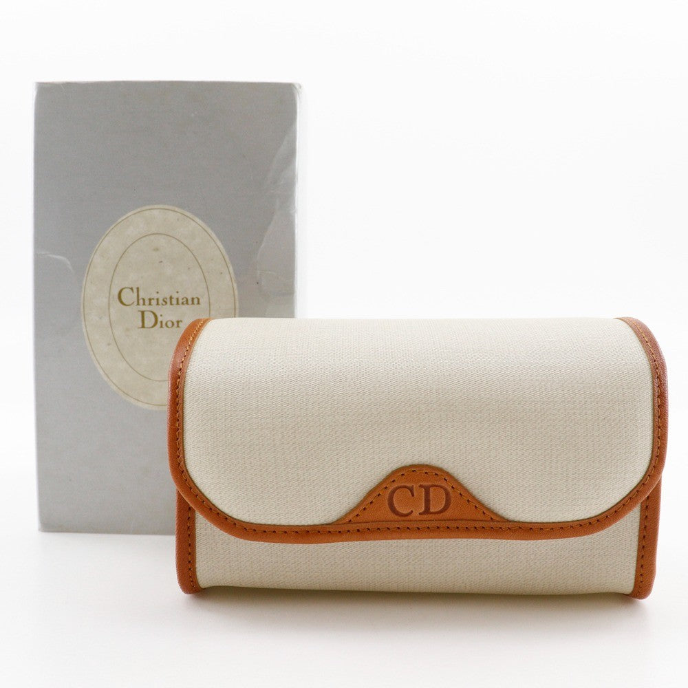Christian Dior Cd Logo Novelty Pouch Pvc Ecru Pvc Clutche & Pouche Bag (Pre-Owned)