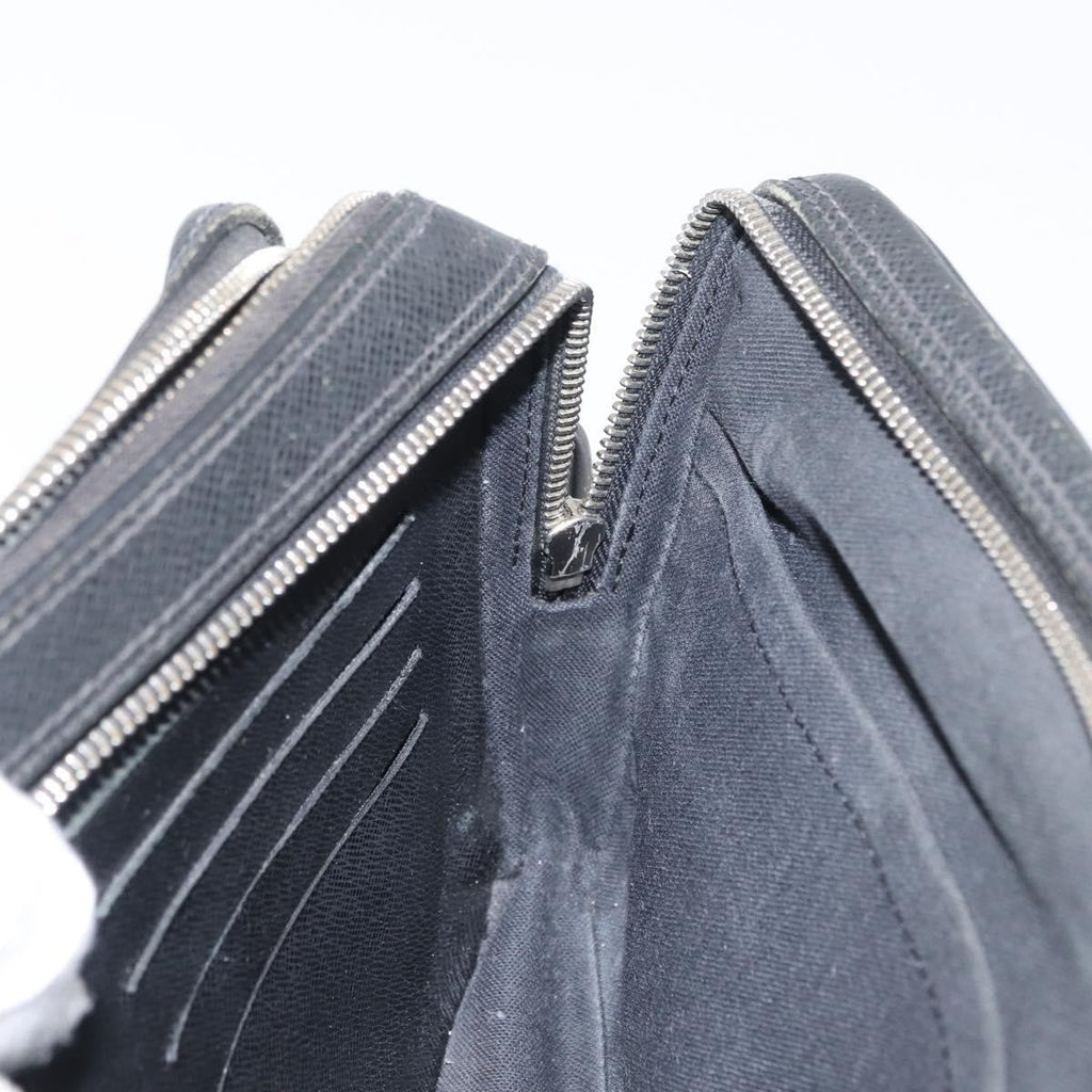 Louis Vuitton Pavel Handbag Taiga Leather Black Leather Clutche & Pouche Bag