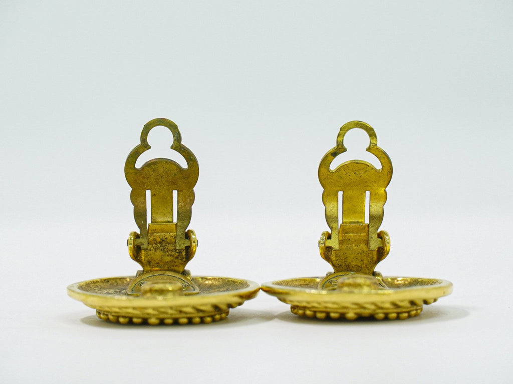 Chanel Vintage Cc Logo Round Clip On Earrings Textured Metal Gold Gold_Plated Earrings Jewelry