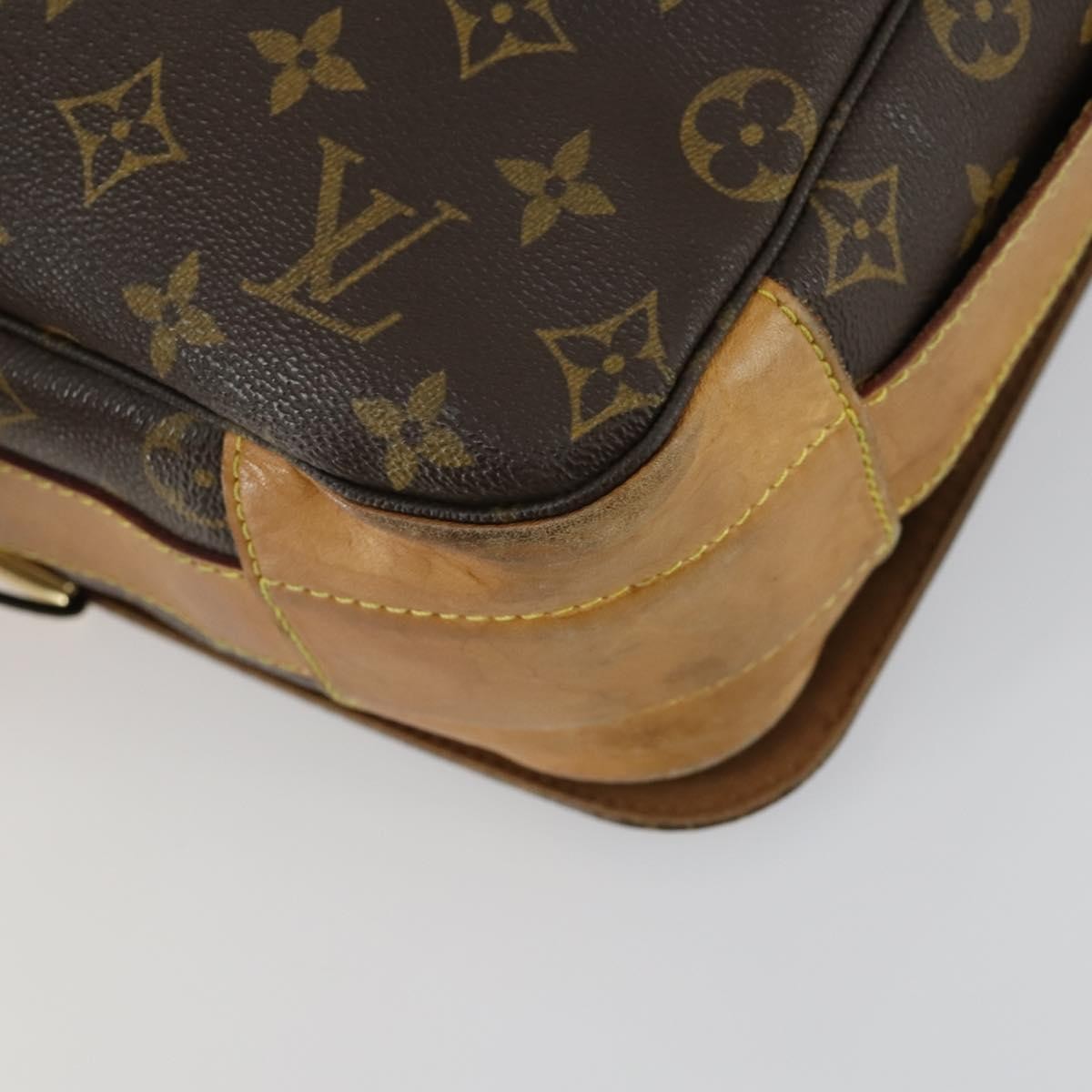 Louis Vuitton Abbesses Messenger Bag Monogram Canvas Brown Canvas Shoulder Bag
