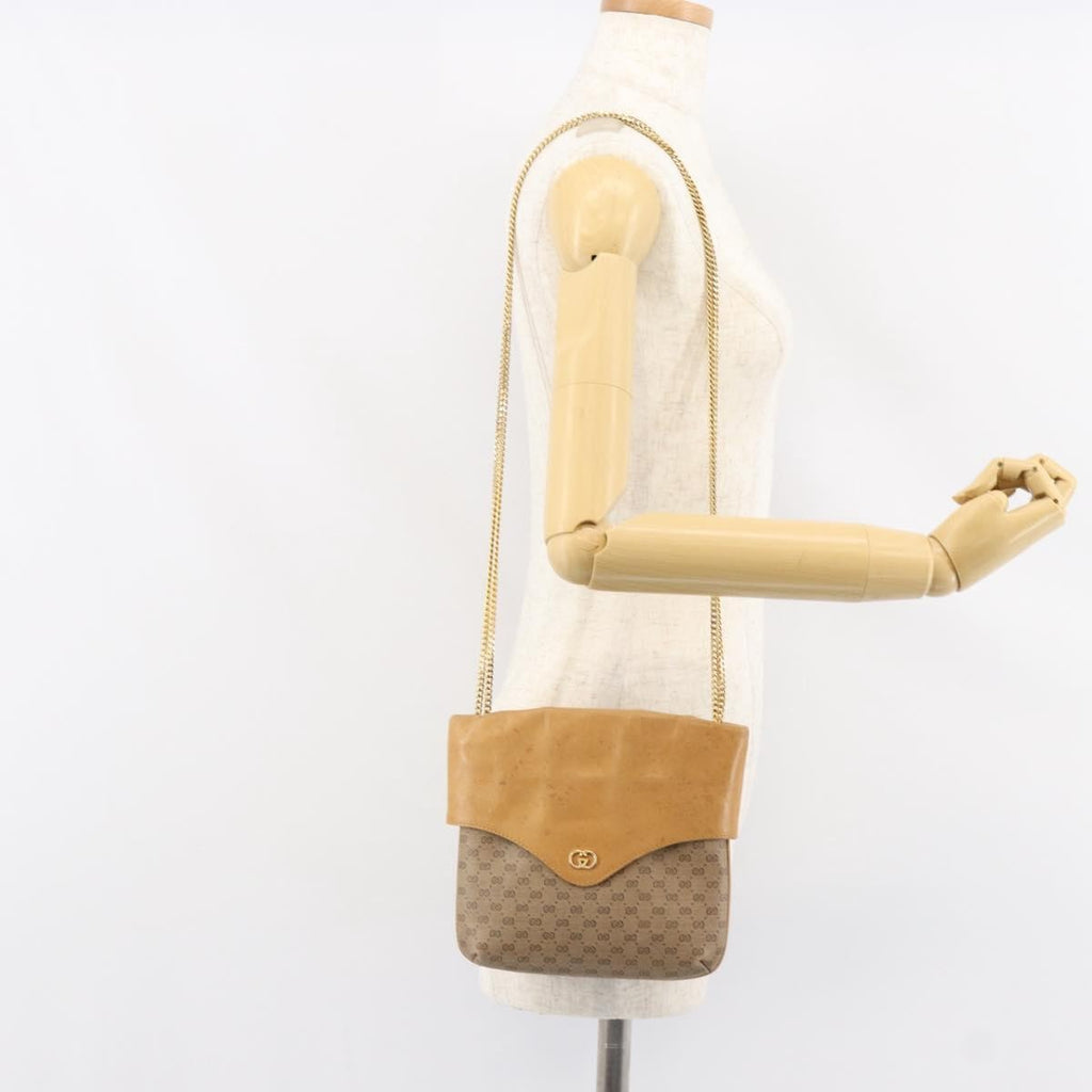 Gucci Micro Gg Supreme Shoulder Bag Gg Canvas Beige Pvc Shoulder Bag Bag (Pre-Owned)