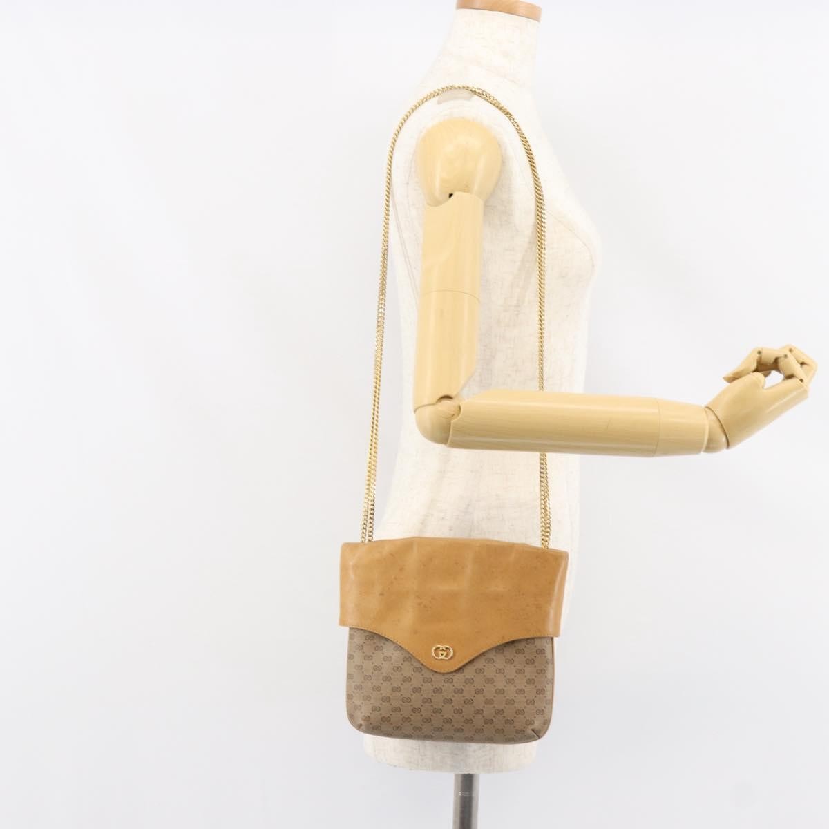 Gucci Micro Gg Supreme Shoulder Bag Gg Canvas Beige Pvc Shoulder Bag Bag (Pre-Owned)