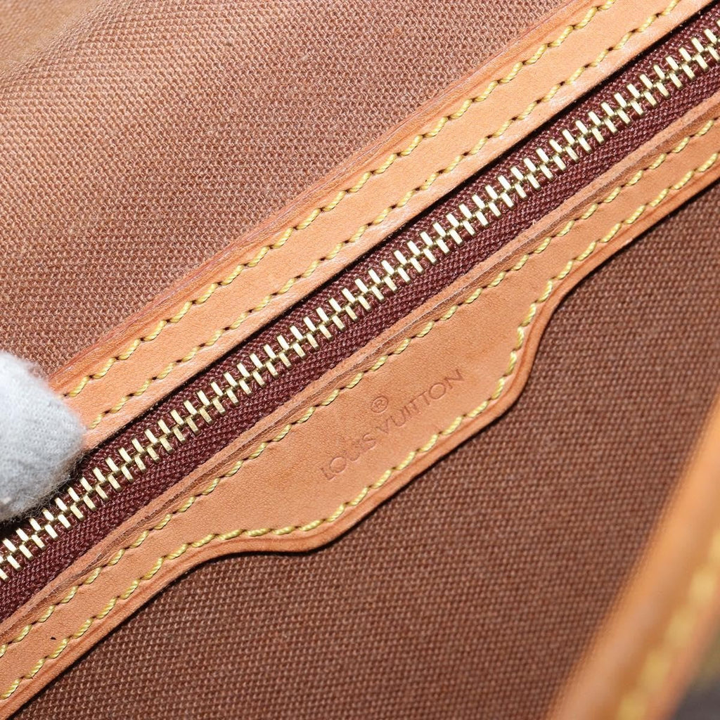 Louis Vuitton Sac Gibeciere Messenger Bag Monogram Canvas Brown Canvas Shoulder Bag