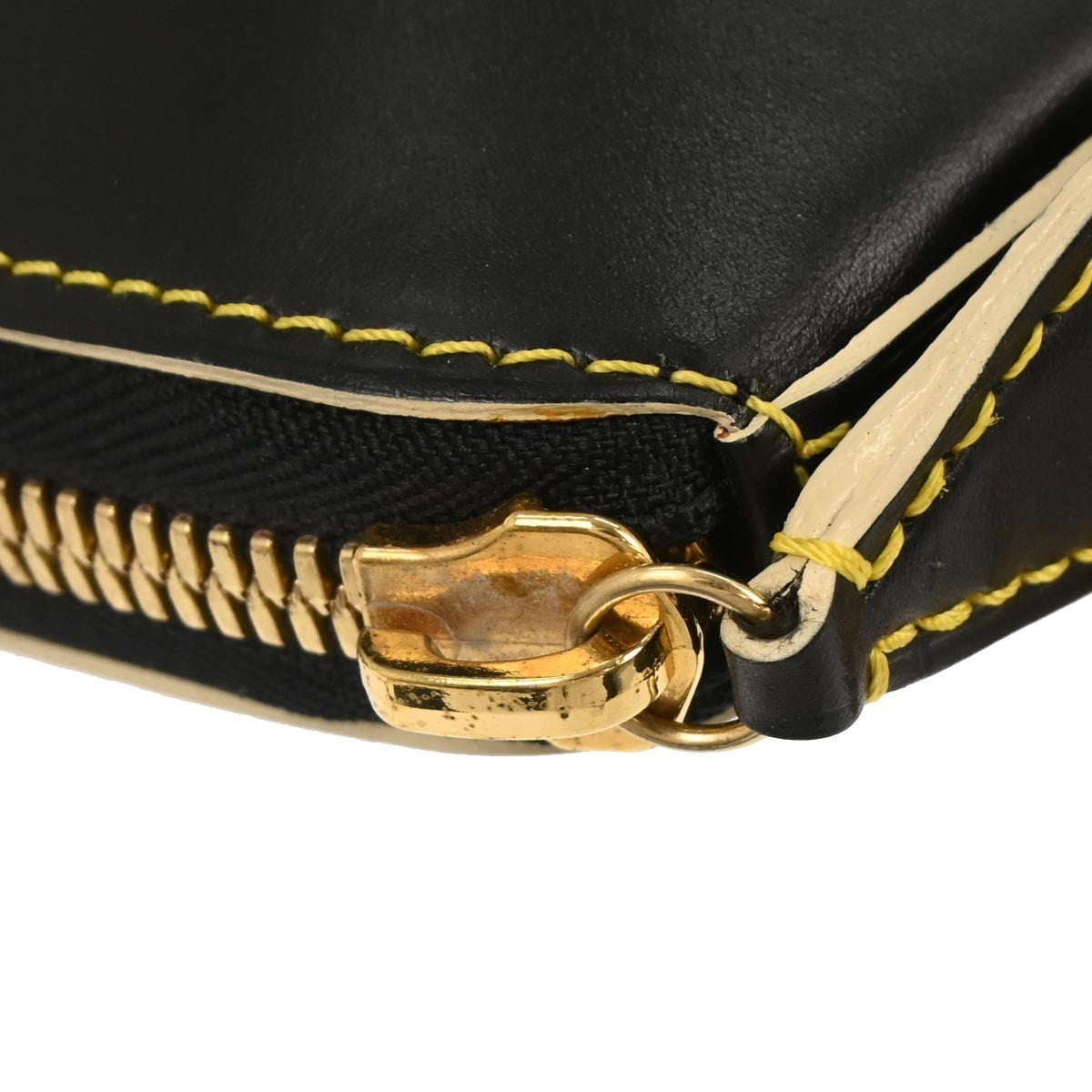 Louis Vuitton Suhali Lockit Handbag Leather Black Leather Handbag
