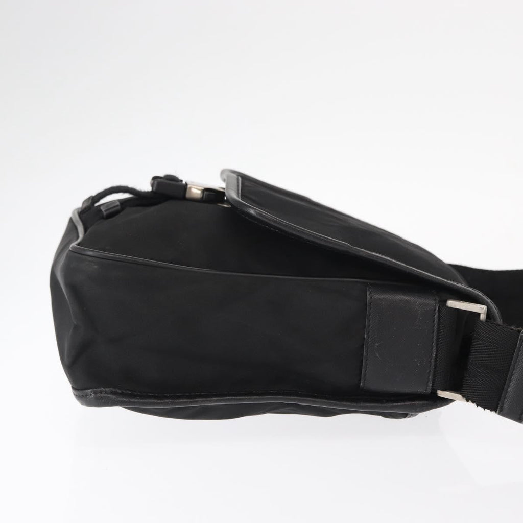 Prada Logo Flap Messenger Bag Tessuto Black Nylon Shoulder Bag Bag