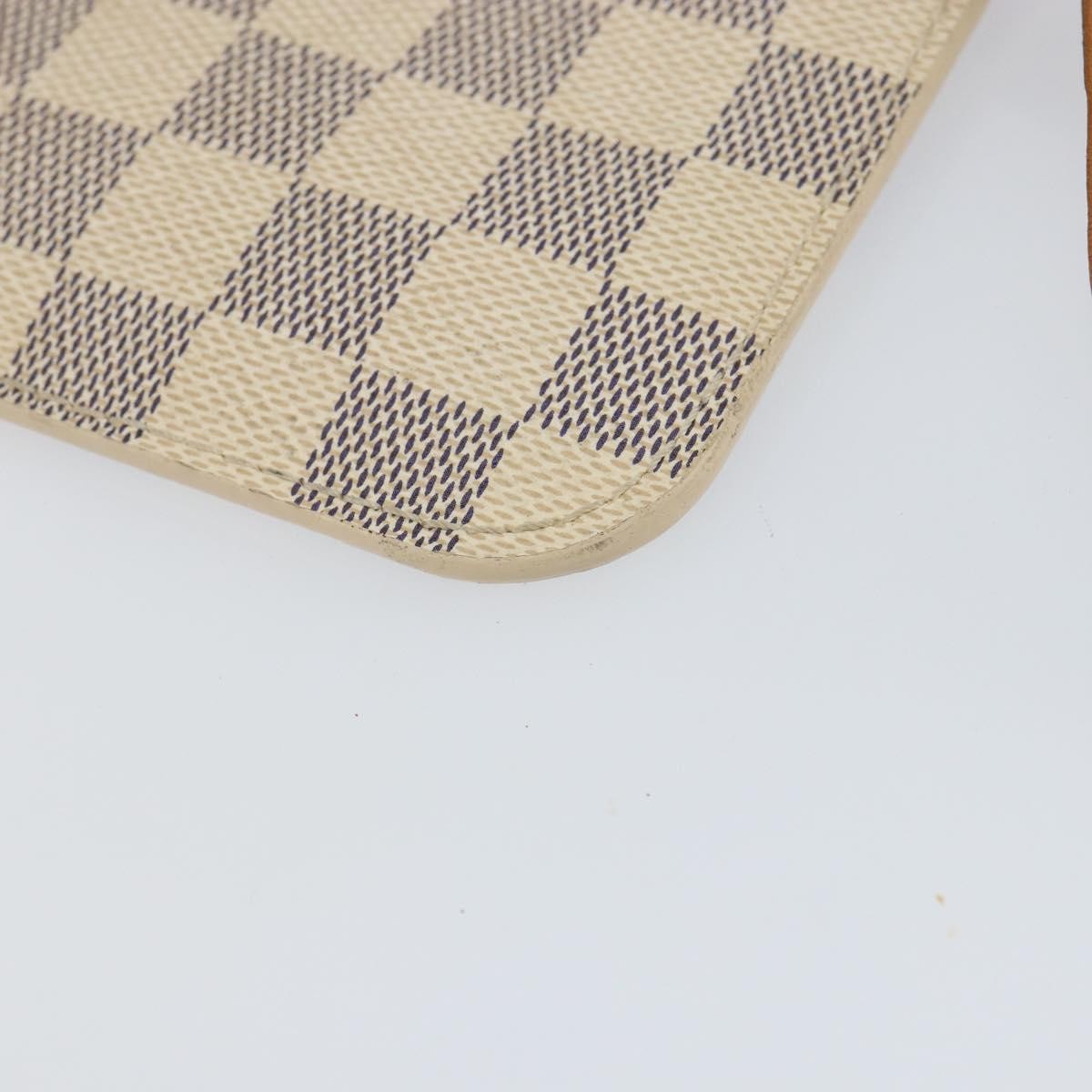 Louis Vuitton Neverfull Pochette Damier White Canvas Clutche & Pouche Bag