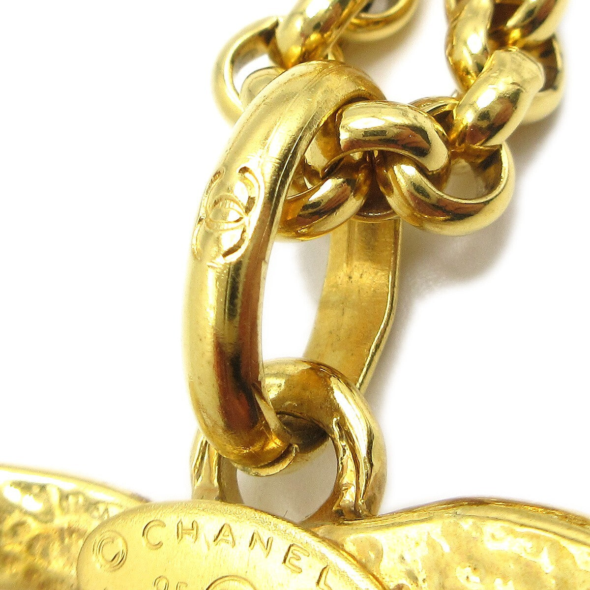Chanel Cc Heart Pendant Necklace Metal Gold Gold_Plated Necklace Jewelry