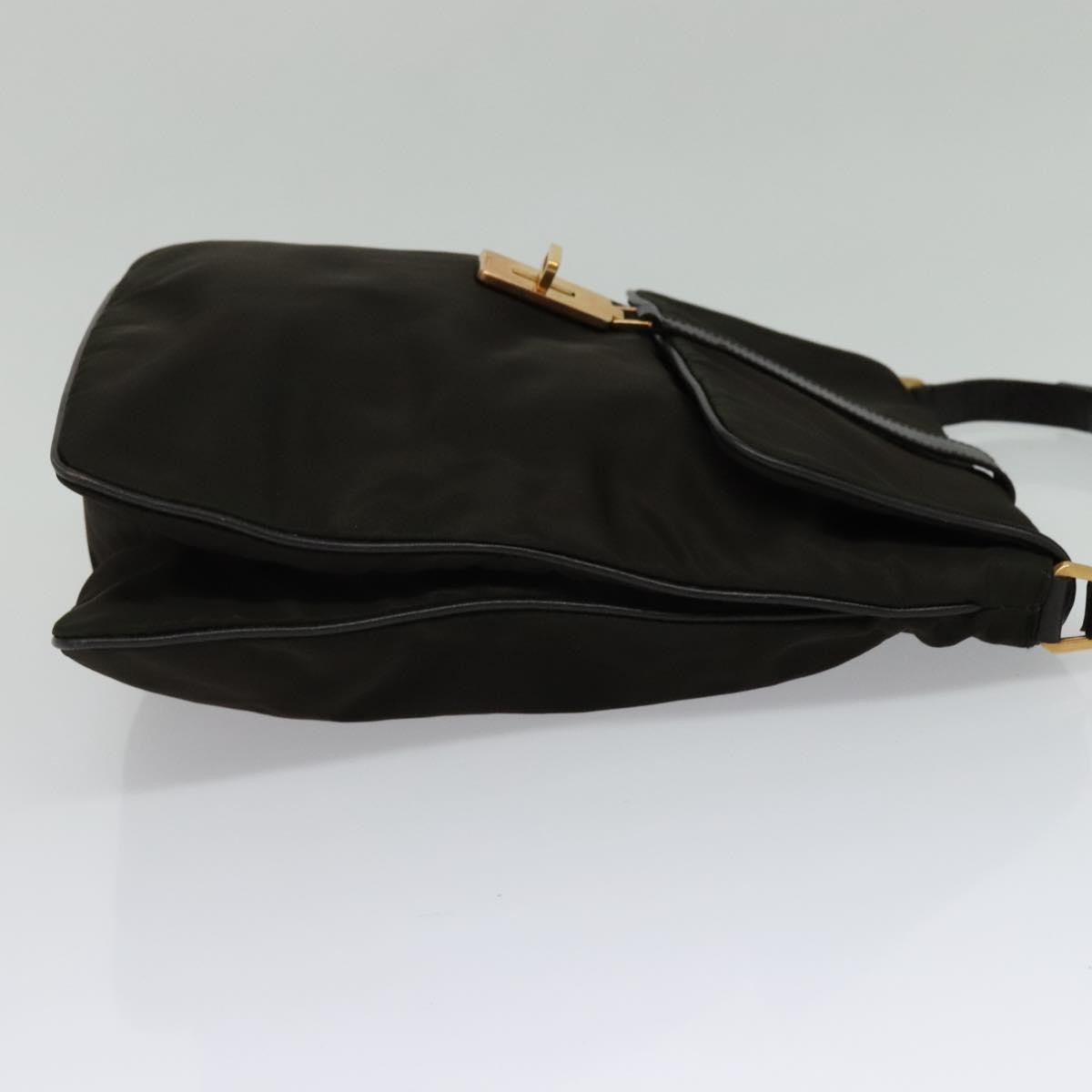 Prada Vintage Flap Messenger Bag Tessuto Khaki Nylon Shoulder Bag Bag