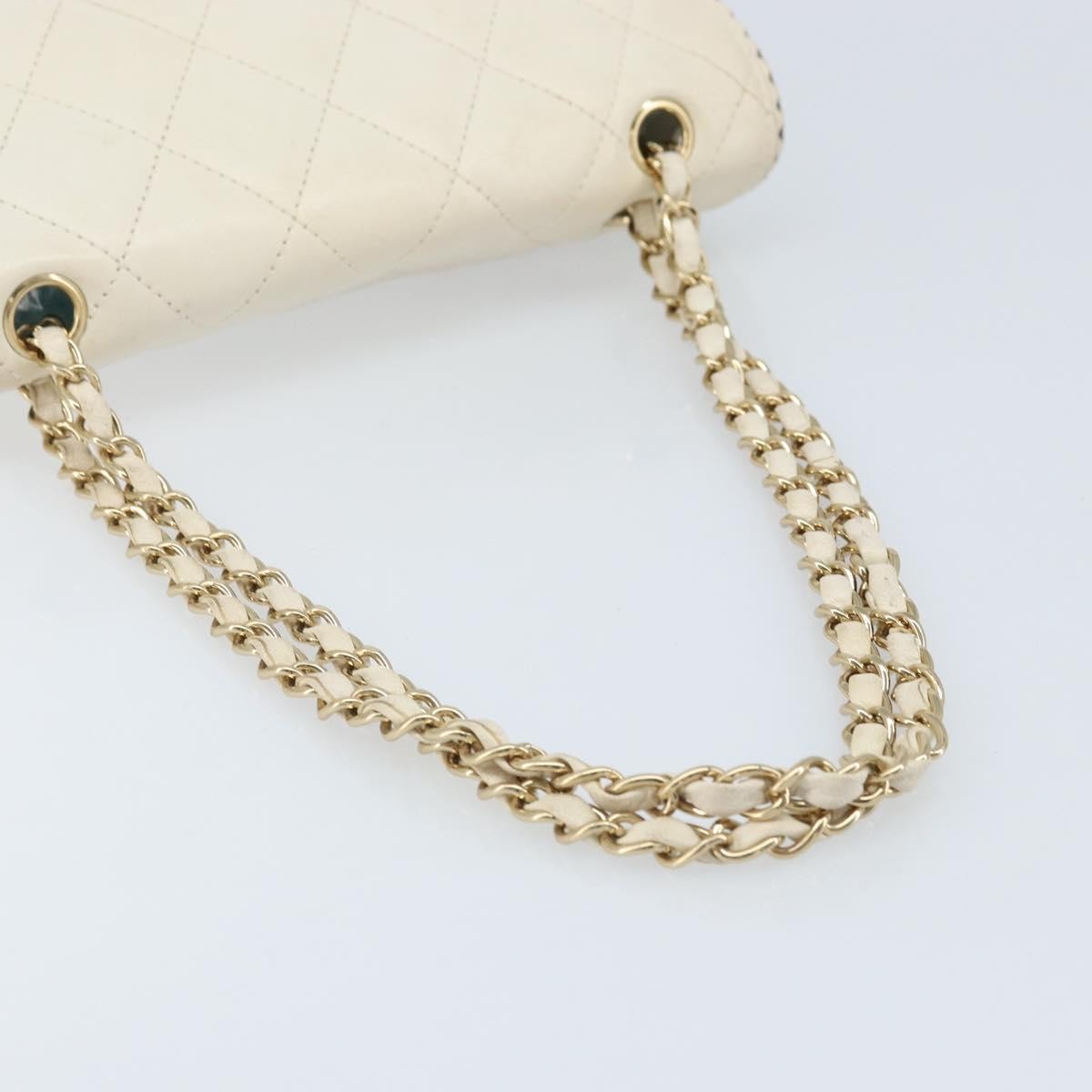 Chanel Vintage Punched Edge Classic Single Flap Bag Quilted Lambskin White Leather Shoulder Bag Bag