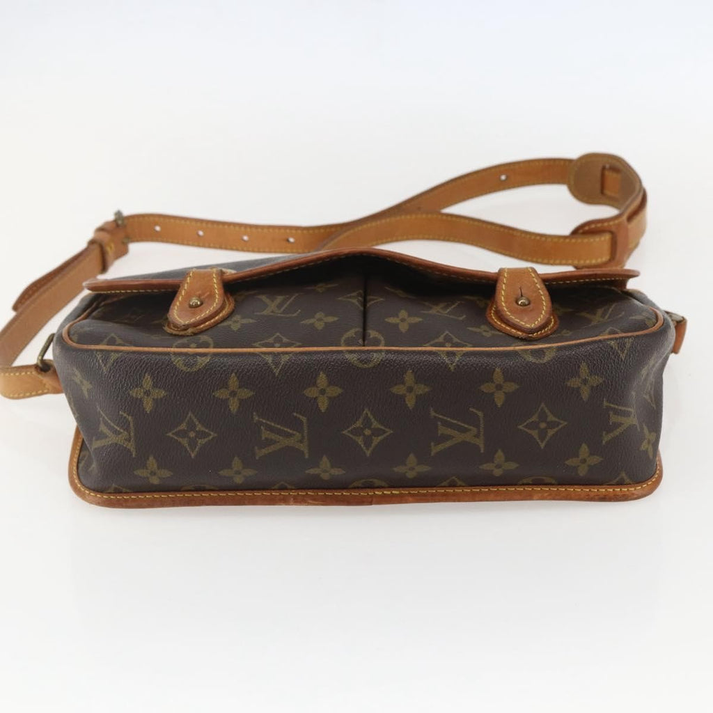 Louis Vuitton Sac Gibeciere Messenger Bag Monogram Canvas Brown Canvas Shoulder Bag