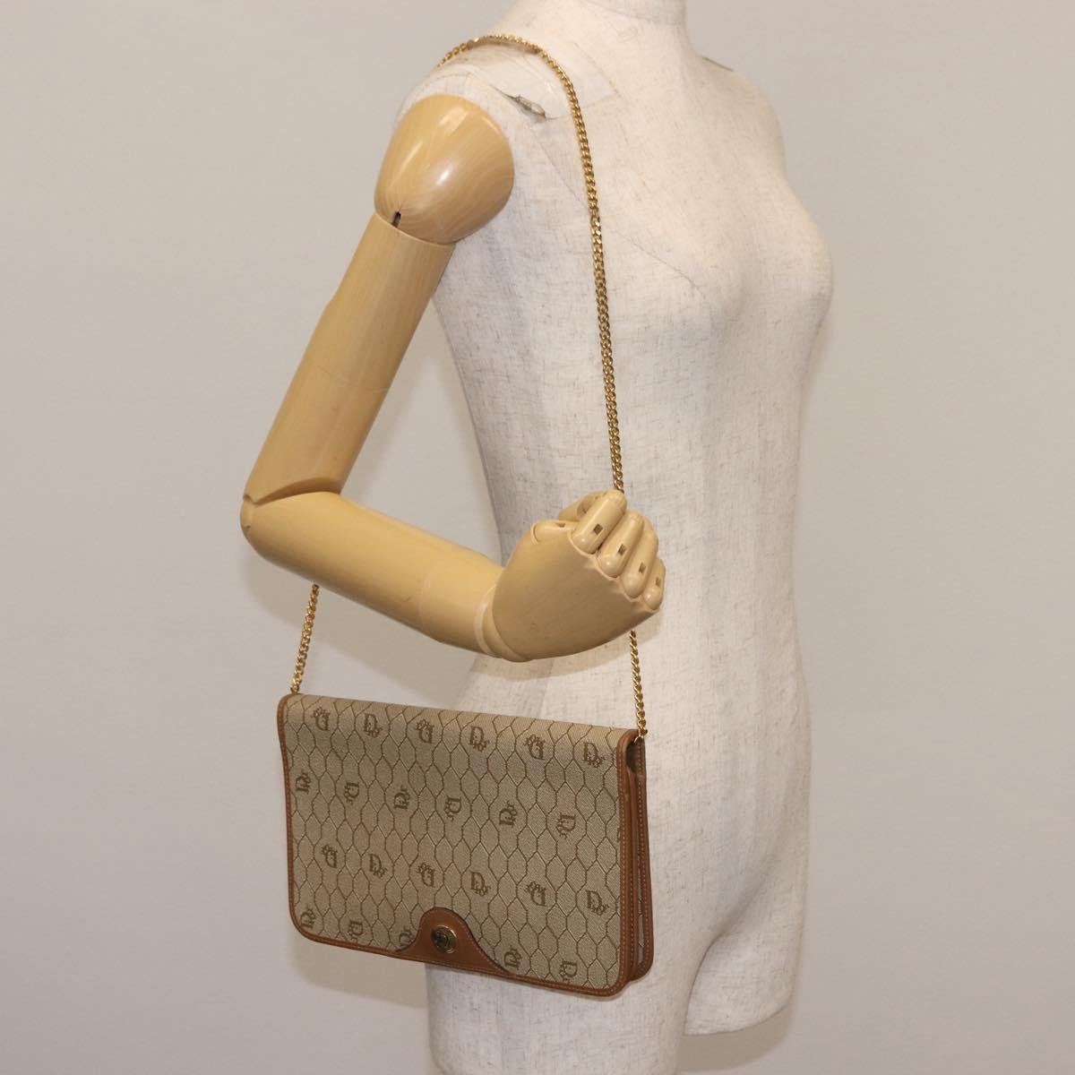 Christian Dior Vintage Honeycomb Chain Canvas Beige Canvas Shoulder Bag Bag (Pre-Owned)
