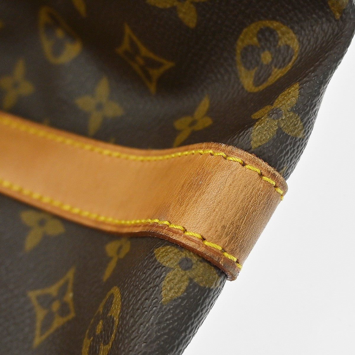 Louis Vuitton Keepall Bandouliere Bag Monogram Canvas Brown Canvas Travel Bag
