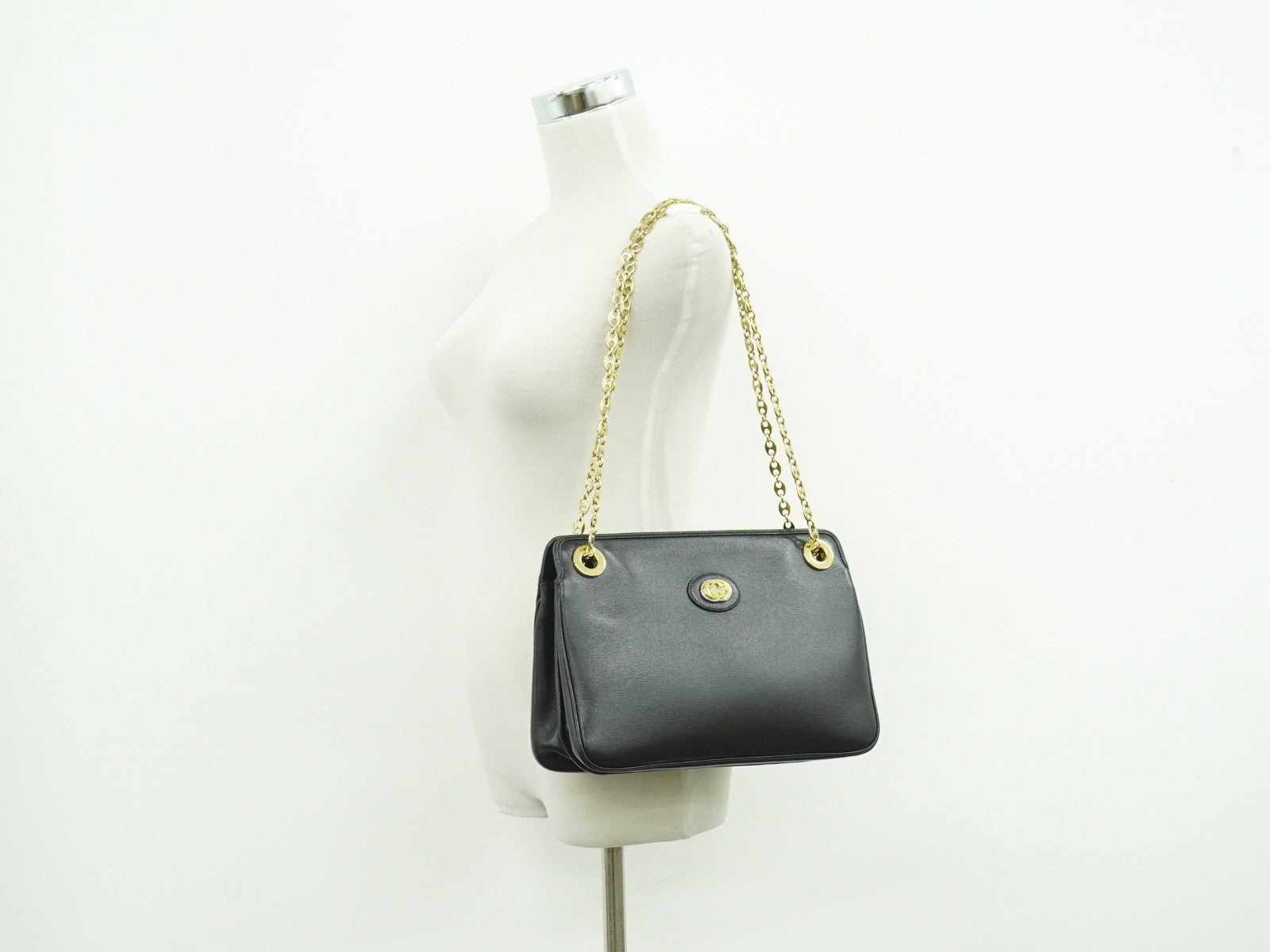 Gucci Marina Chain Shoulder Bag Leather Black Leather Shoulder Bag Bag (Pre-Owned)