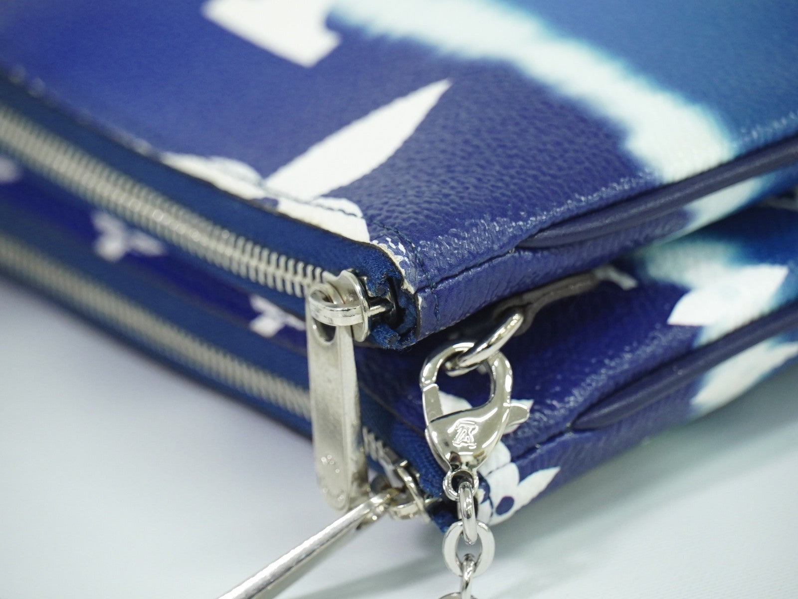 Louis Vuitton Double Zip Pochette Limited Edition Escale Monogram Giant Blue Canvas Shoulder Bag
