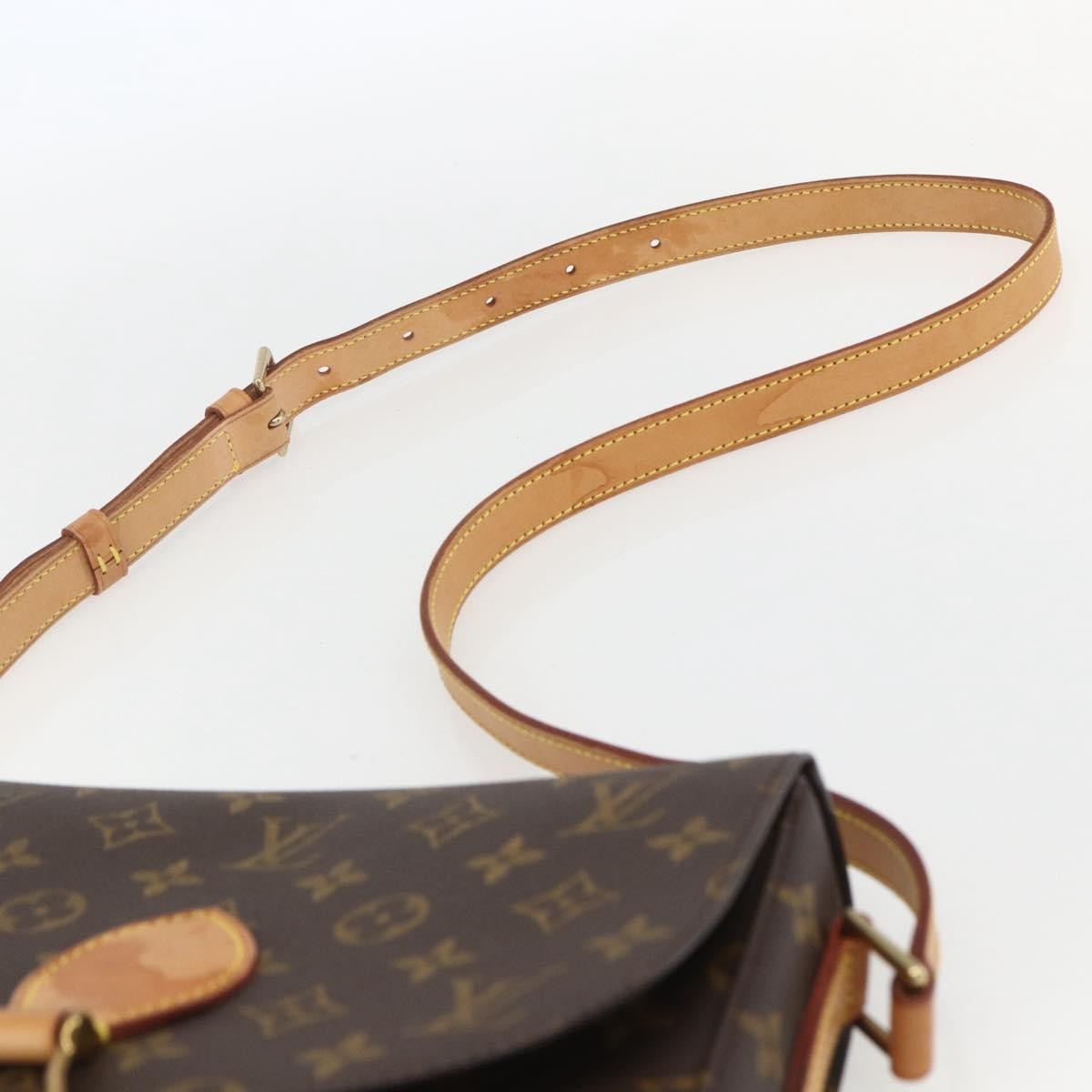 Louis Vuitton Saint Cloud Handbag Monogram Canvas Brown Canvas Shoulder Bag