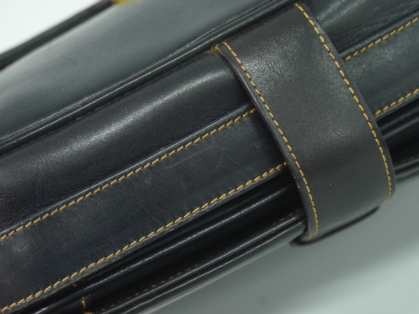 Gucci Vintage Shoulder Bag Leather Navy Leather Shoulder Bag Bag (Pre-Owned)