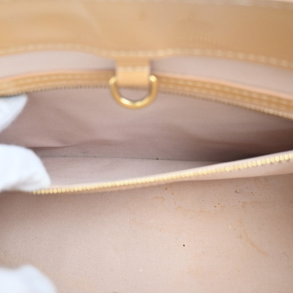Louis Vuitton Wilshire Handbag Monogram Vernis Beige Patent_Leather Handbag