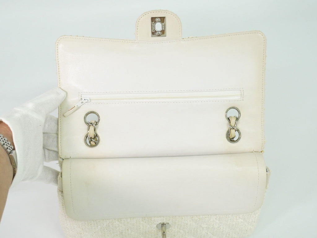 Chanel Timeless - Classic Double Flap Bag Quilted Tweed White Tweed Handbag