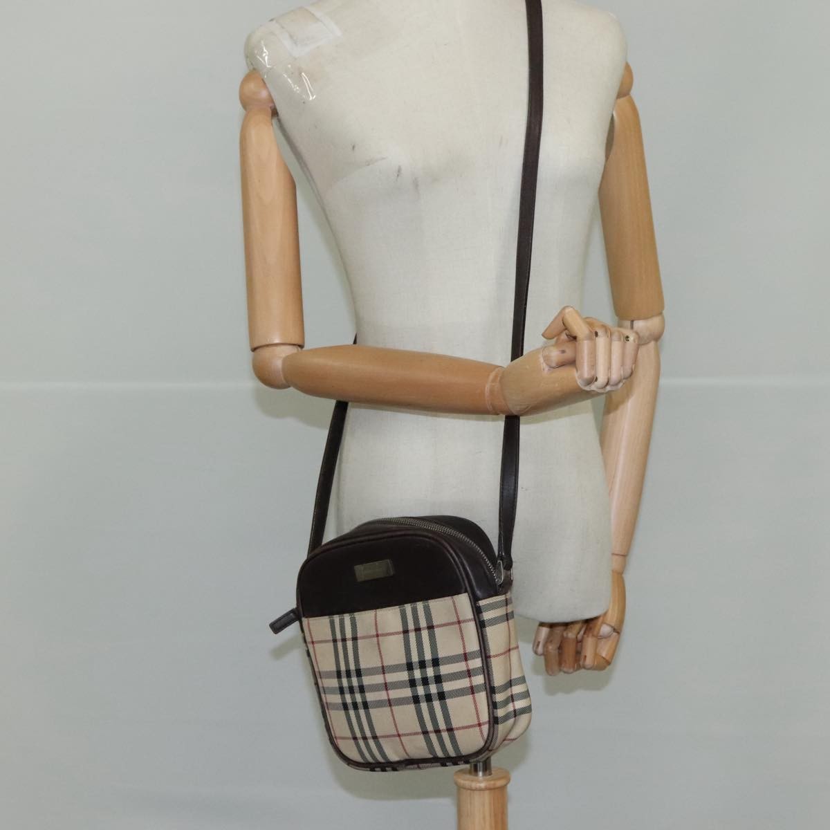 Burberry Nova Check Shoulder Bag Canvas And Leather Beige Canvas Shoulder Bag