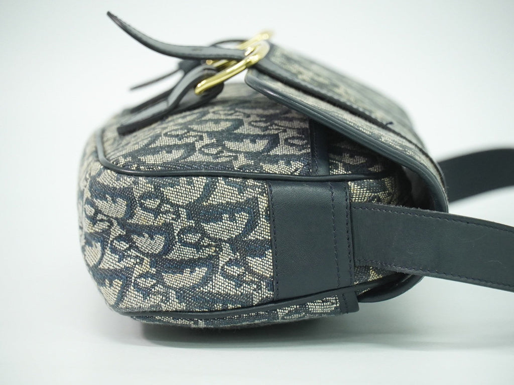 Christian Dior Trotter Shoulder Bag Canvas Gray Canvas Shoulder Bag Bag (Pre-Owned)