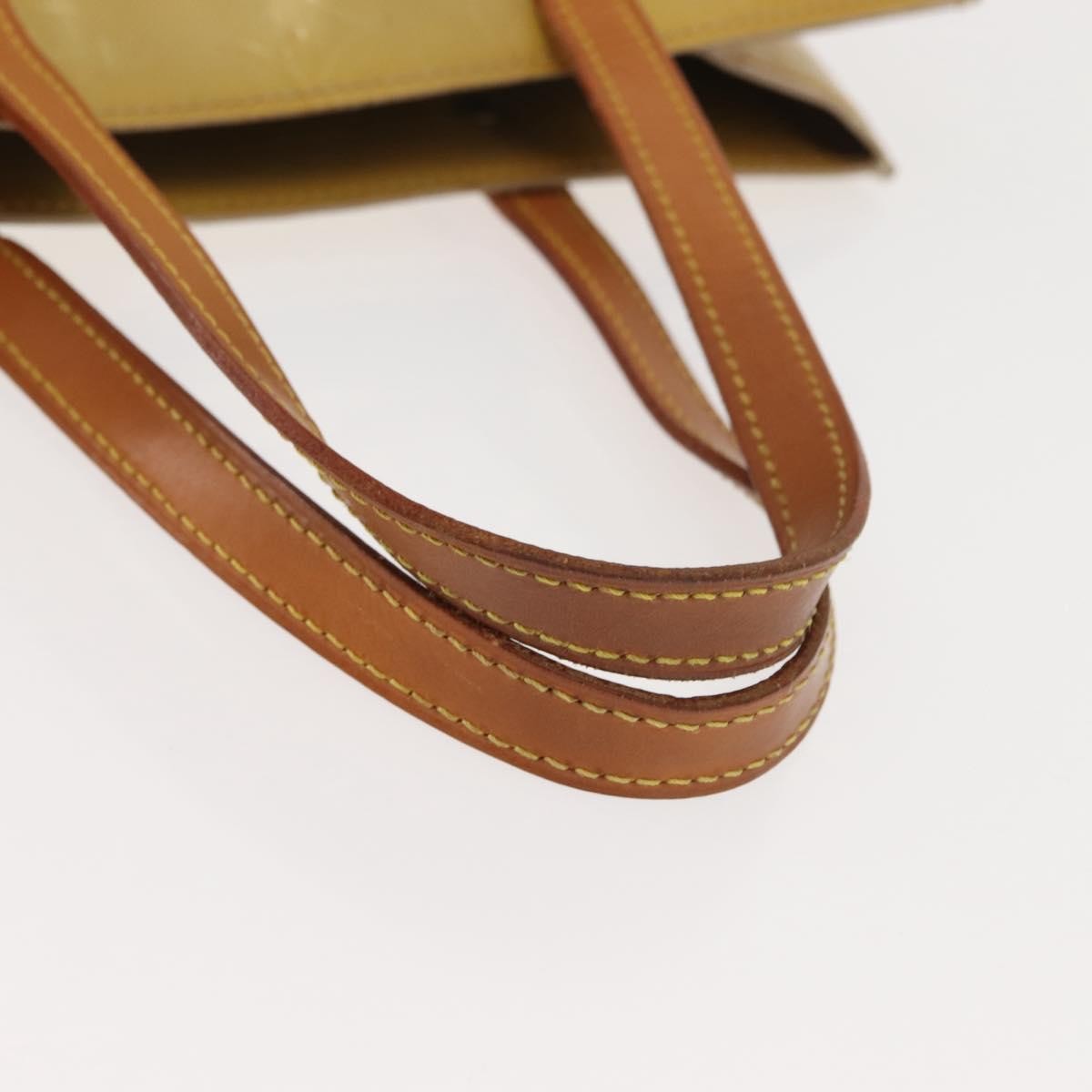 Louis Vuitton Reade Handbag Monogram Vernis Beige Patent_Leather Handbag