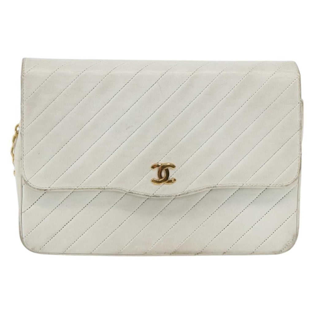 Chanel Matelasse Chain Shoulder Bag Leather White Leather Shoulder Bag Bag