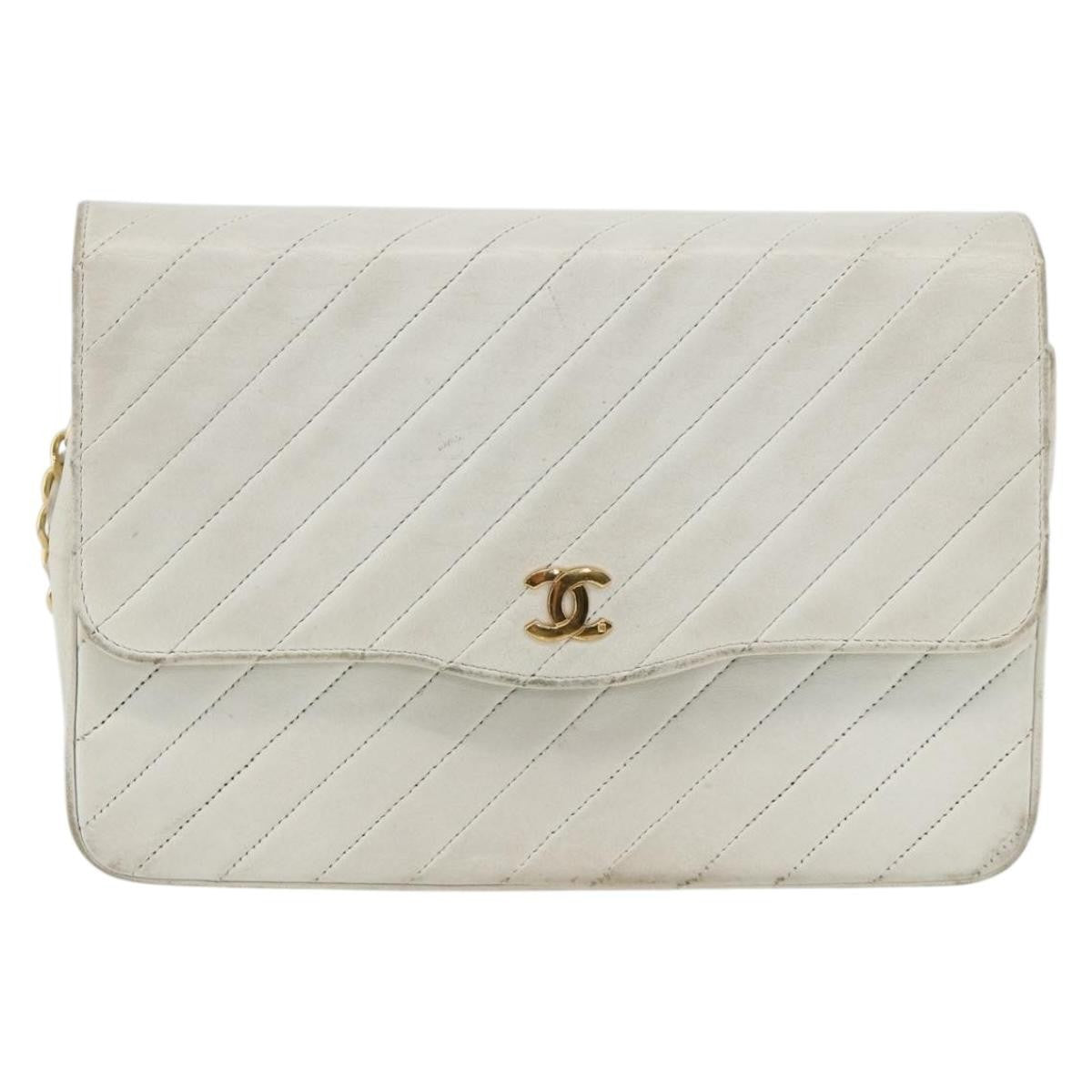 Chanel Matelasse Chain Shoulder Bag Leather White Leather Shoulder Bag Bag