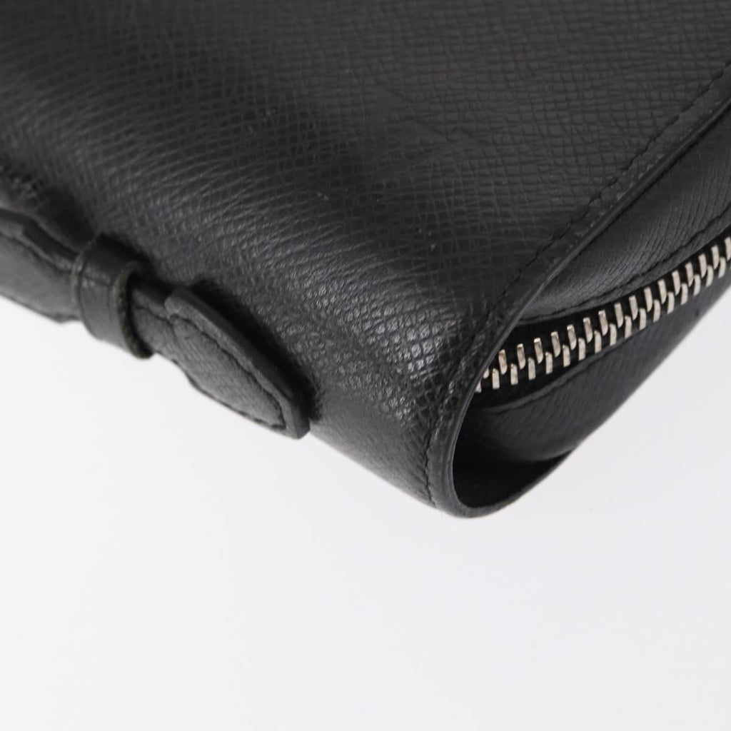 Louis Vuitton Zippy Xl Taiga Leather Black Leather Wallets Accessory
