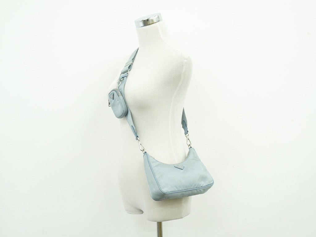 Prada Re-Edition 2005 Shoulder Bag Tessuto Blue Nylon Shoulder Bag Bag