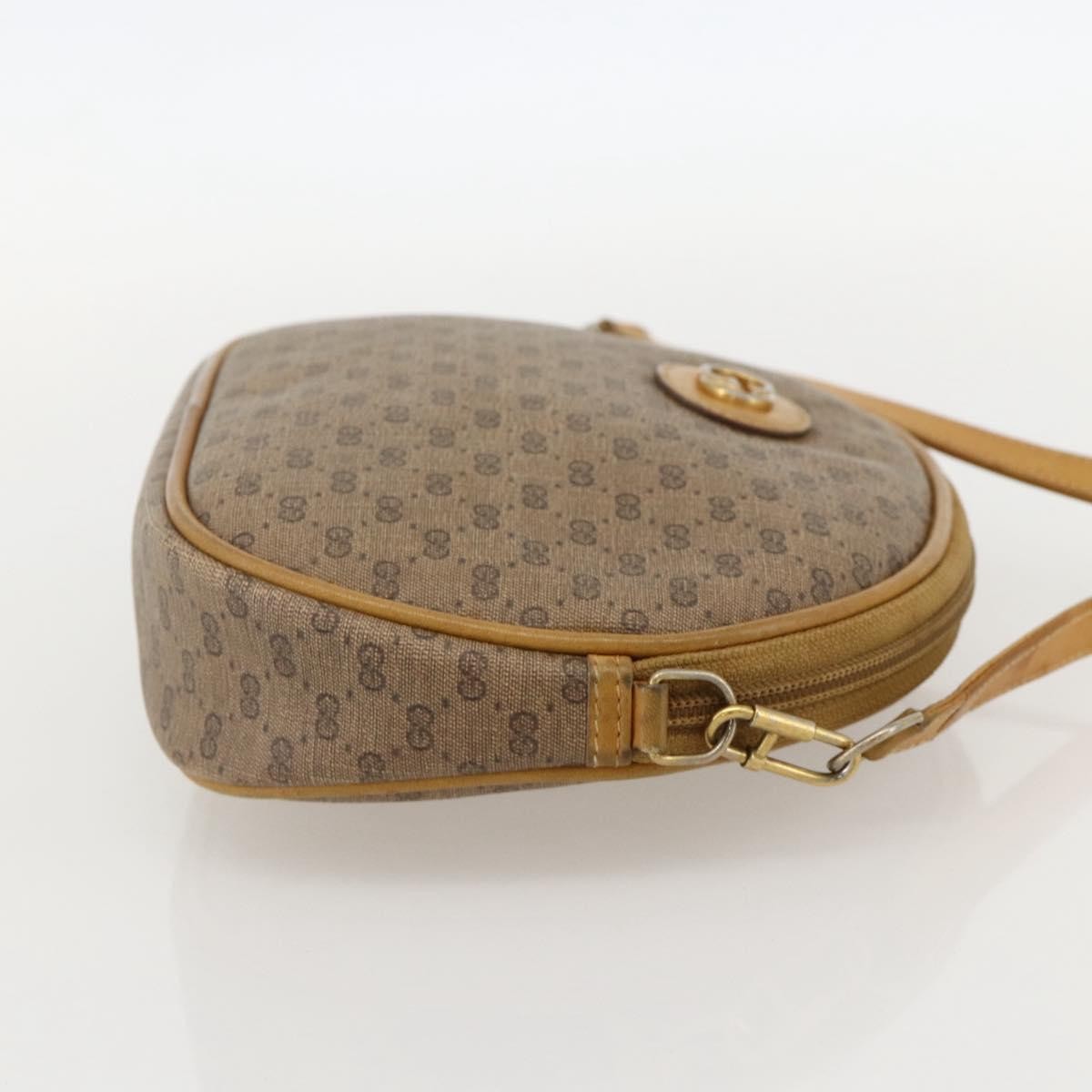 Gucci Micro Gg Supreme Shoulder Bag Gg Canvas Beige Pvc Shoulder Bag Bag (Pre-Owned)
