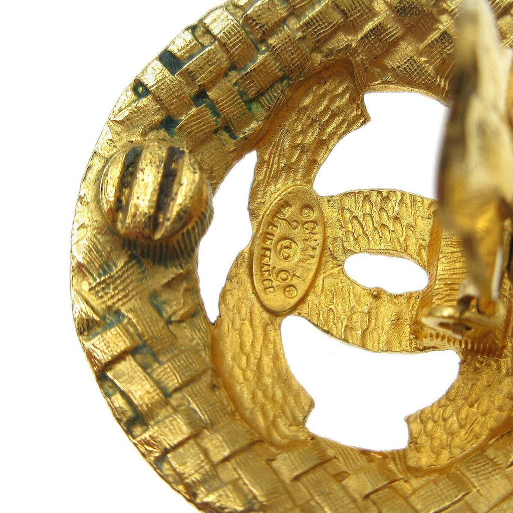 Chanel Vintage Cc Round Cutout Clip-On Earrings Metal Gold Gold_Plated Earrings Jewelry