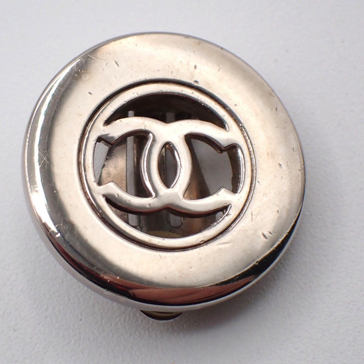 Chanel Cc Cutout Round Clip-On Earrings Metal Silver Metal Earrings Jewelry