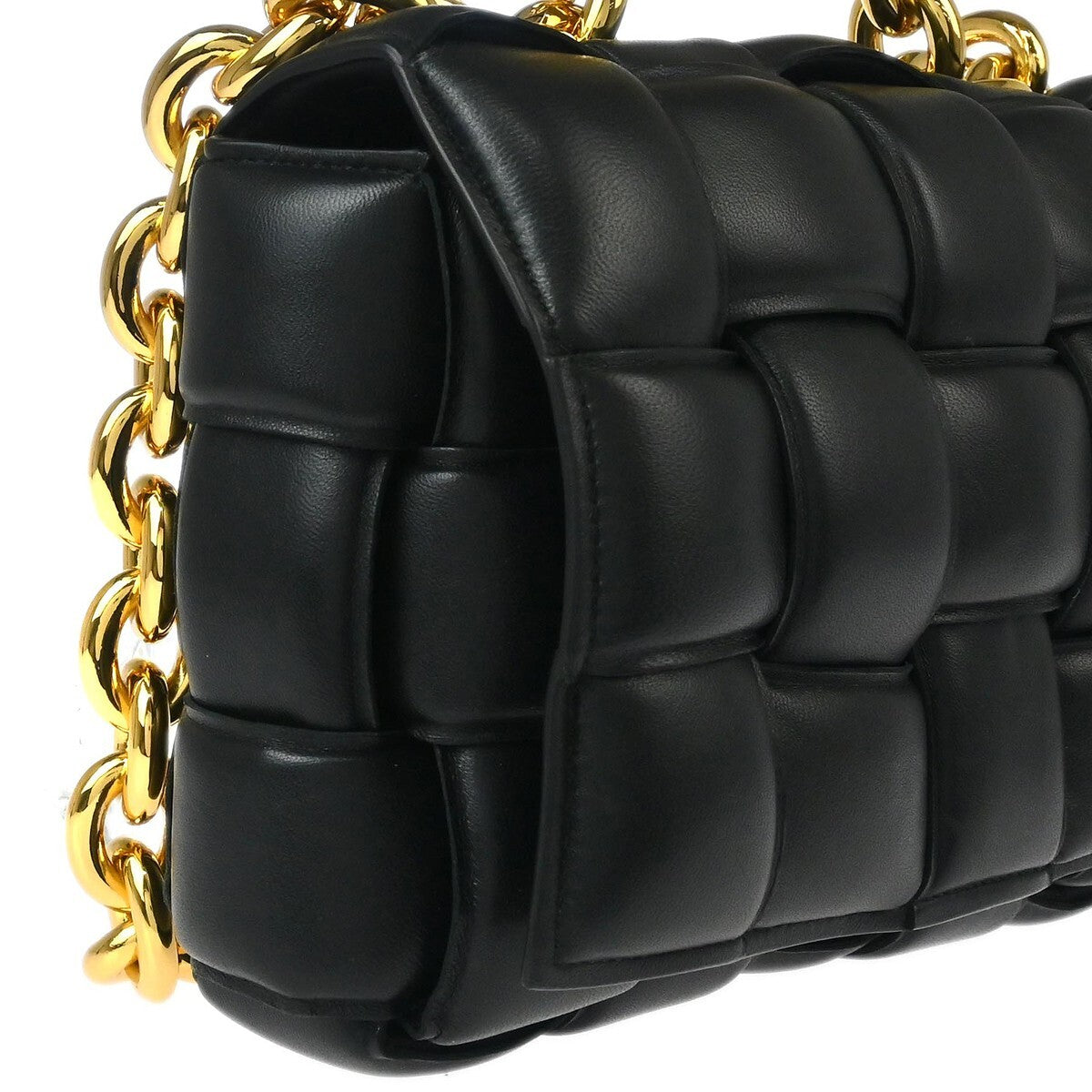 Bottega Veneta Cassette Chain Crossbody Bag Padded Maxi Intrecciato Leather Black Leather Shoulder Bag Bag