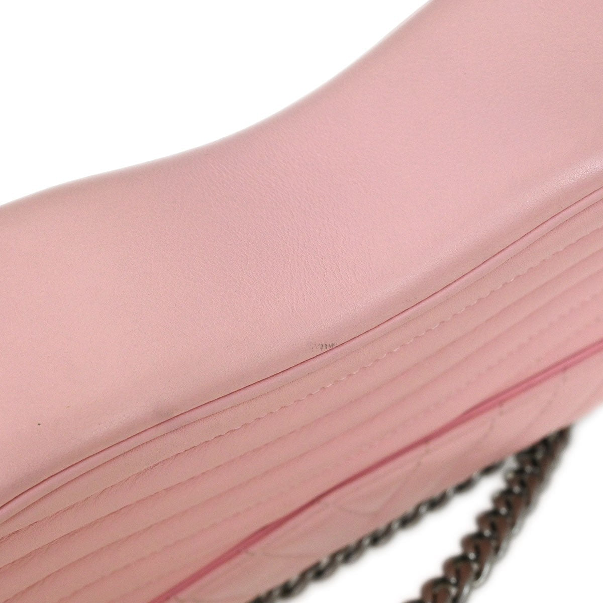 Louis Vuitton New Wave Chain Bag Quilted Leather Pink Leather Shoulder Bag