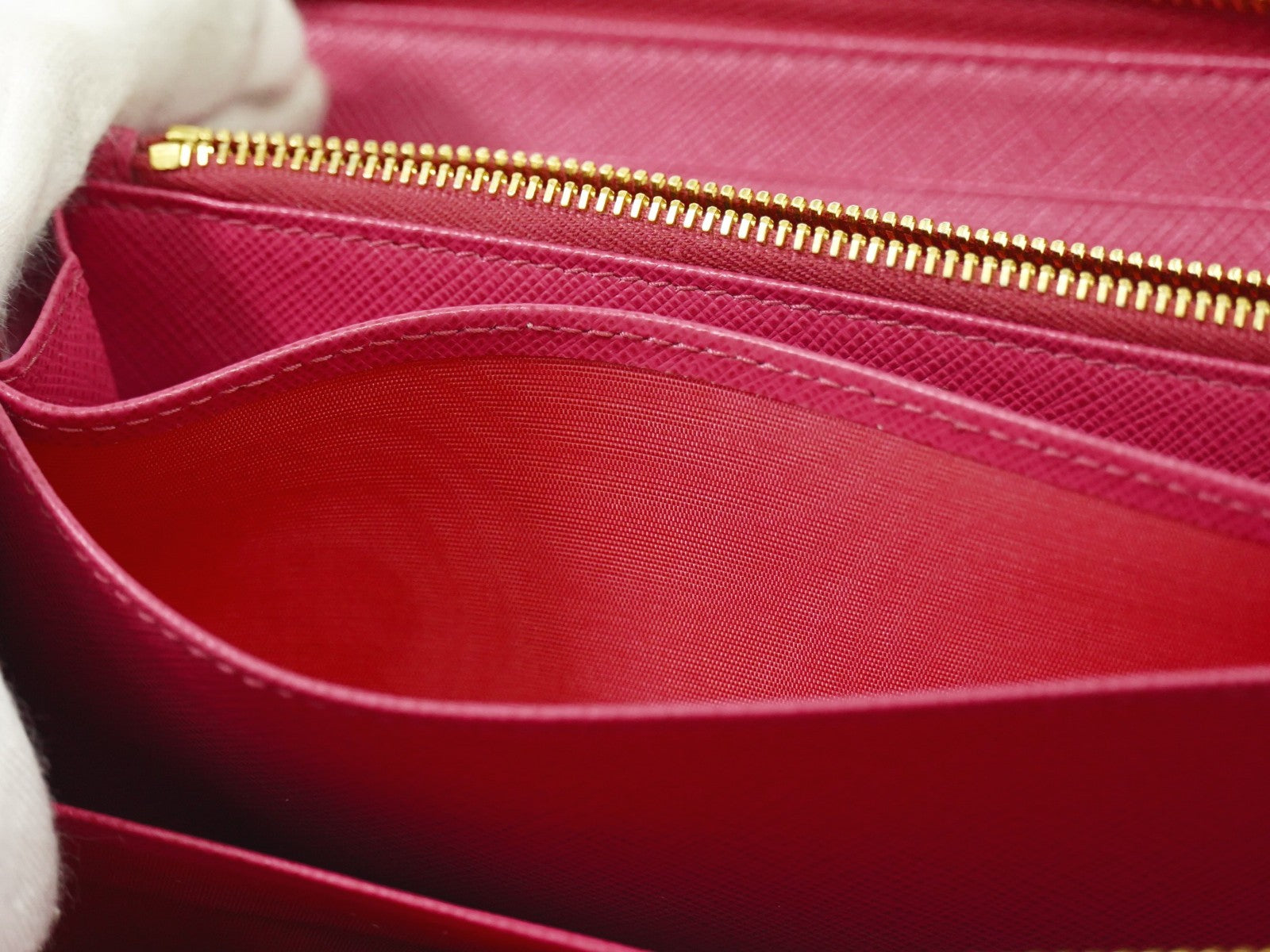 Prada Zip Around Tab Wallet Saffiano Leather Pink Leather Wallets Accessory