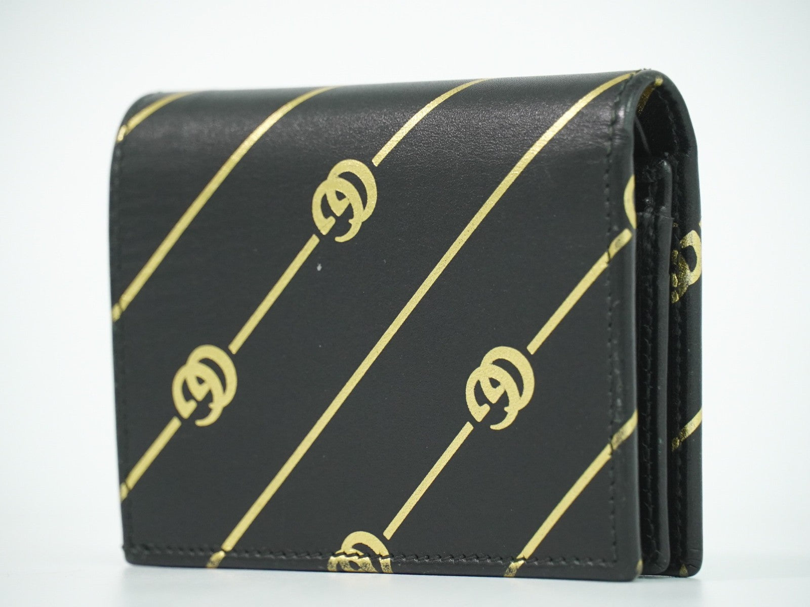 Gucci Gg Marmont Wallet Leather Black Leather Wallets Accessory (Pre-Owned)