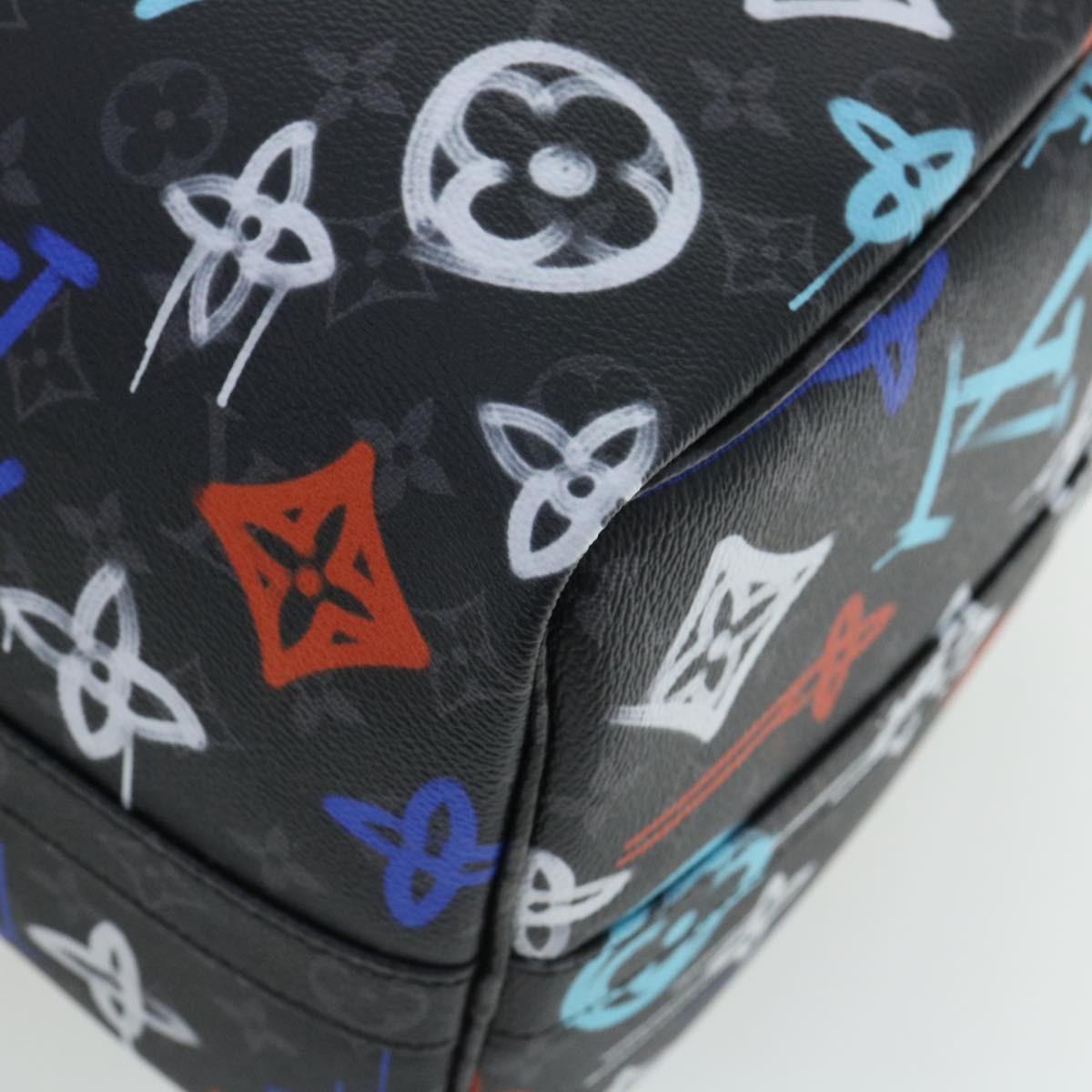 Louis Vuitton Keepall Bandouliere Bag Graffiti Monogram Eclipse Canvas Multicolour Canvas Bag