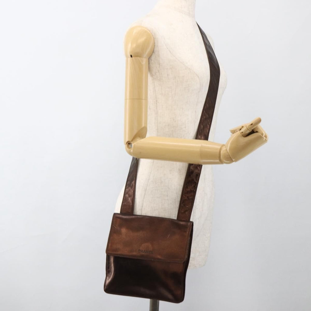 Chanel Vintage Logo Flap Messenger Bag Leather Brown Leather Shoulder Bag Bag