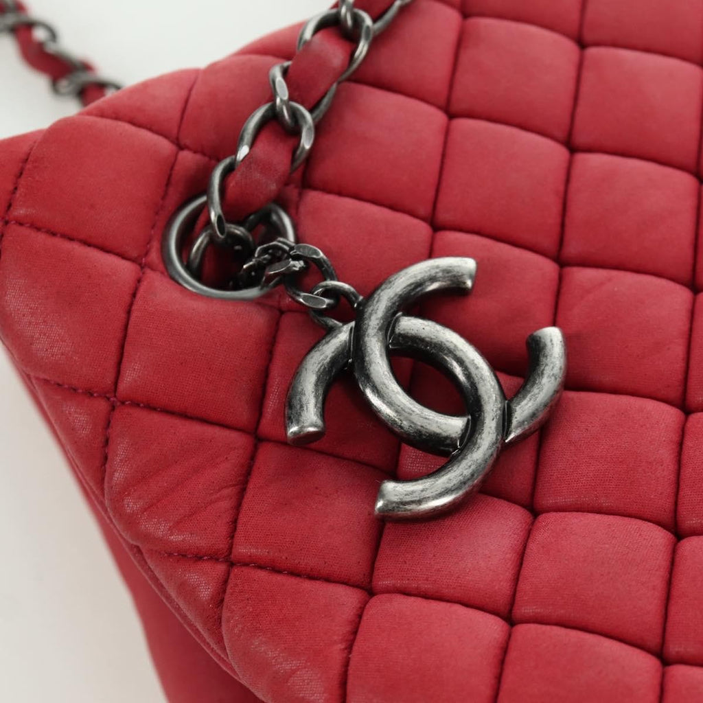 Chanel New Bubble Tote Quilted Calfskin Red Leather Tote Bag Bag