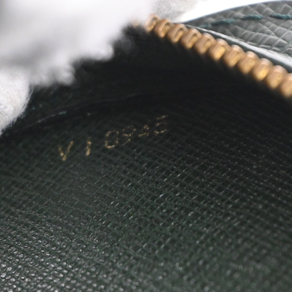 Louis Vuitton Pochette Baikal Clutch Taiga Leather Green Leather Clutche & Pouche Bag