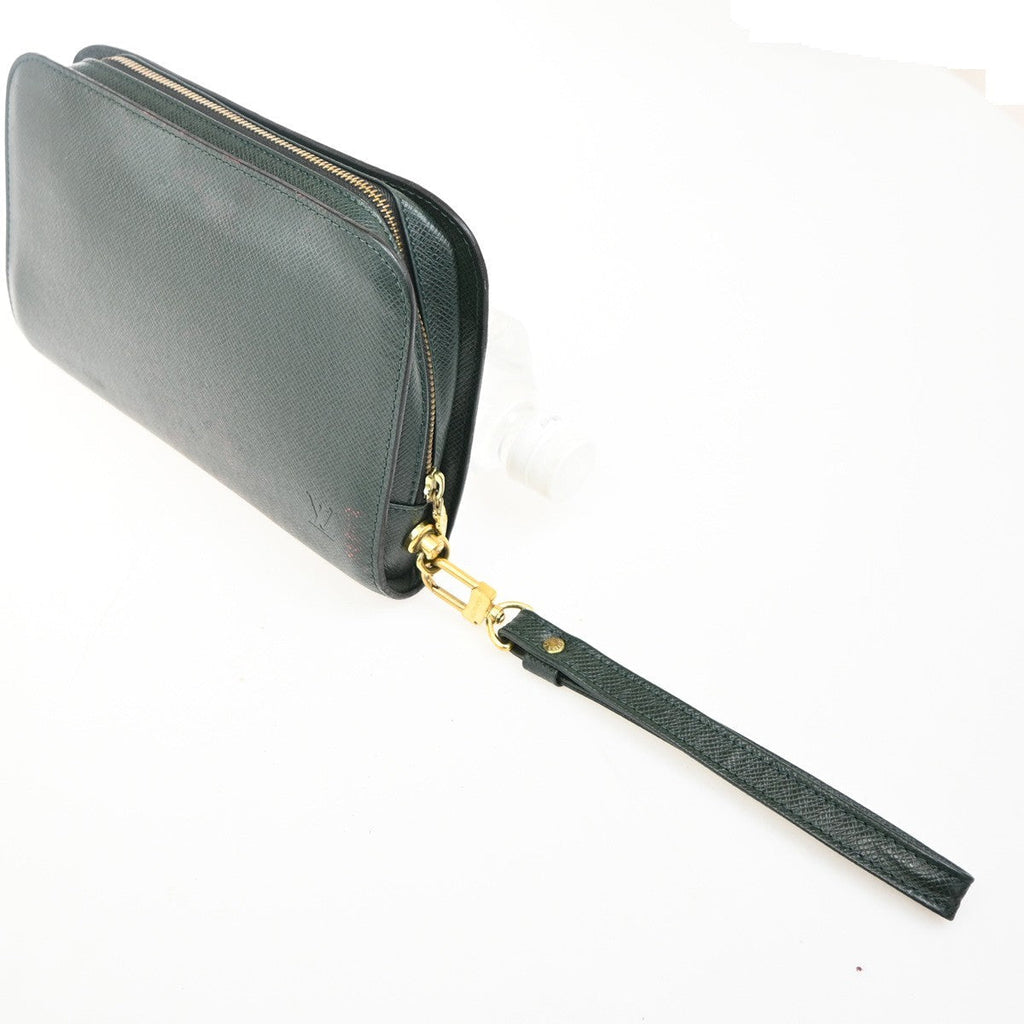 Louis Vuitton Pochette Baikal Clutch Taiga Leather Green Leather Clutche & Pouche Bag