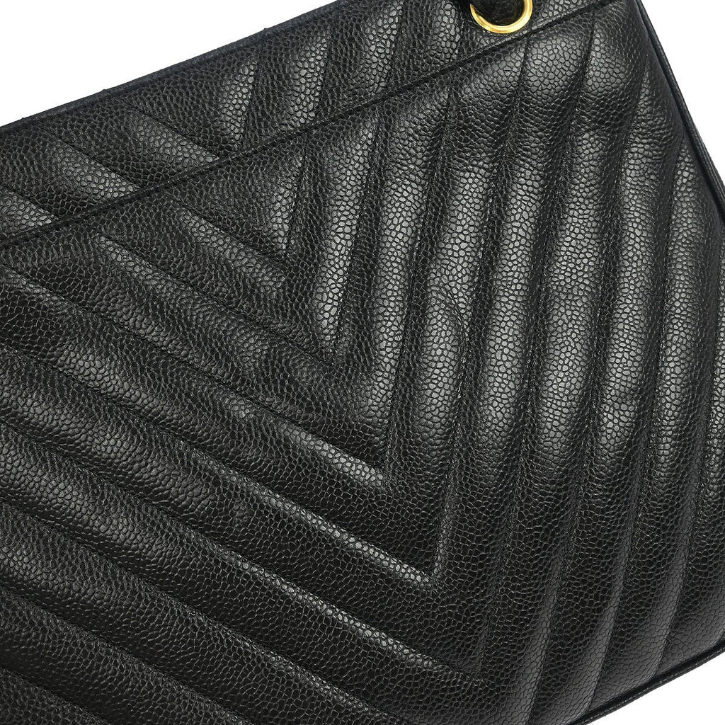 Chanel Vintage Zip Shoulder Bag Chevron Caviar Black Leather Shoulder Bag Bag