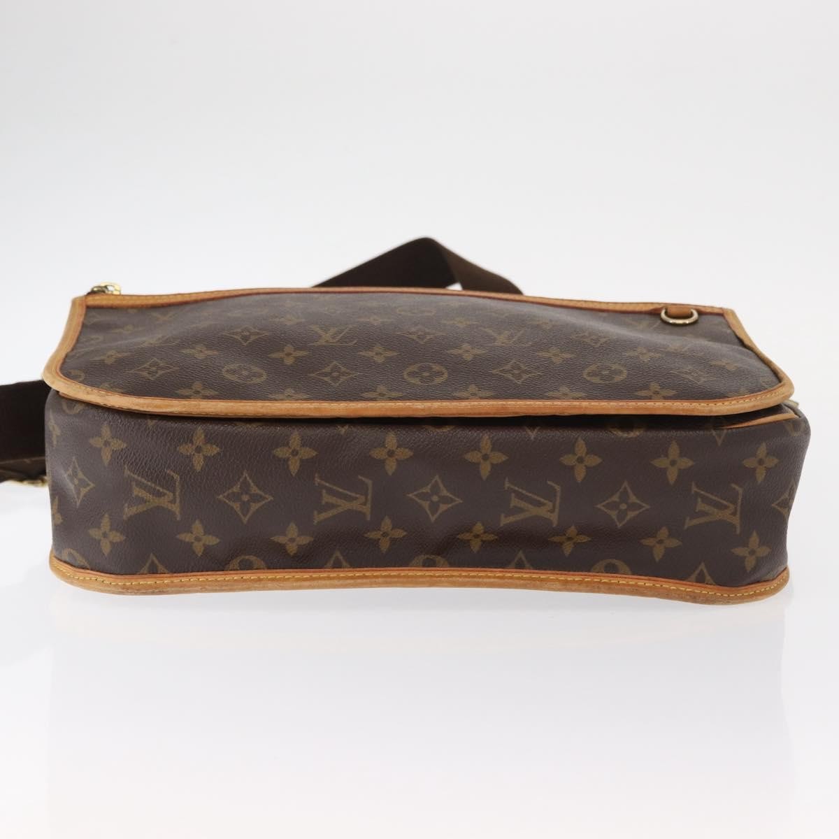 Louis Vuitton Bosphore Messenger Bag Monogram Canvas Brown Canvas Shoulder Bag