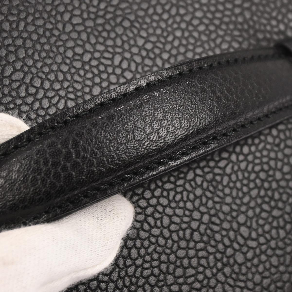 Chanel Vintage Timeless Cosmetic Case Caviar Black Leather Clutche & Pouche Bag